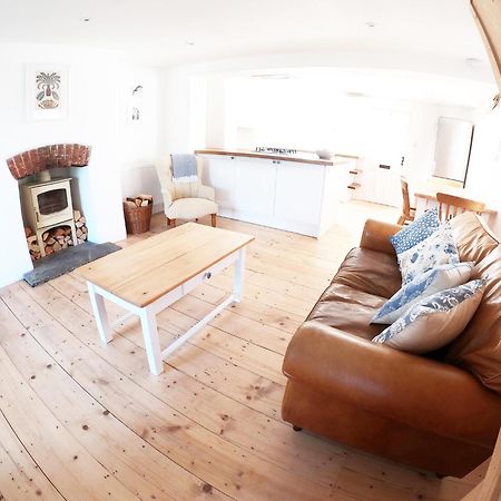 Cosy Beachside Cottage Bigbury Екстериор снимка